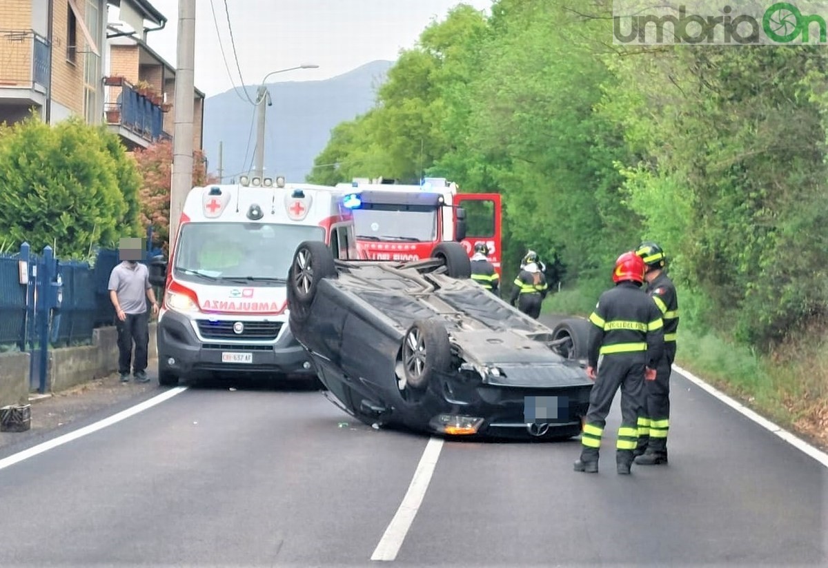 Terni San Rocco Perde Il Controllo Dellauto E Si Ribalta UmbriaON