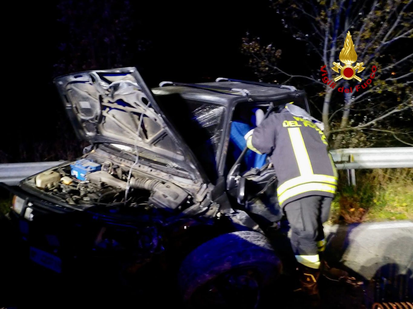 Trevi Violento Impatto Tra Auto Due Feriti Umbriaon