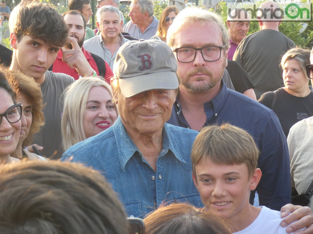 Terence Hill Dallumbria Annuncia Il Ritorno Di Trinit Umbriaon