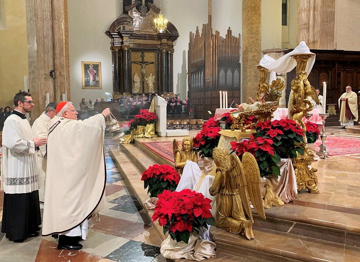 Messa-notte-Natale-cattedrale-Perugia-24-25-dicembre-2019-5