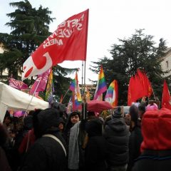 Scuola in Umbria, studenti in piazza