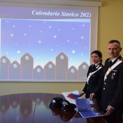 Presentato a Perugia e a Terni il calendario storico 2023 dell’Arma